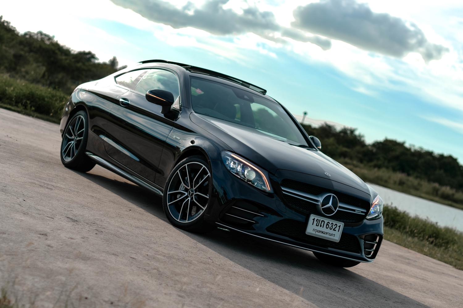 -ູ Ѵ໭ “Mercedes-Benz Limitless Offers”